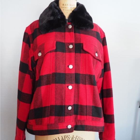 GAP Red and Black Jean Jacket with Luxurious Faux Fur Collar Retro - Picture 3 of 8